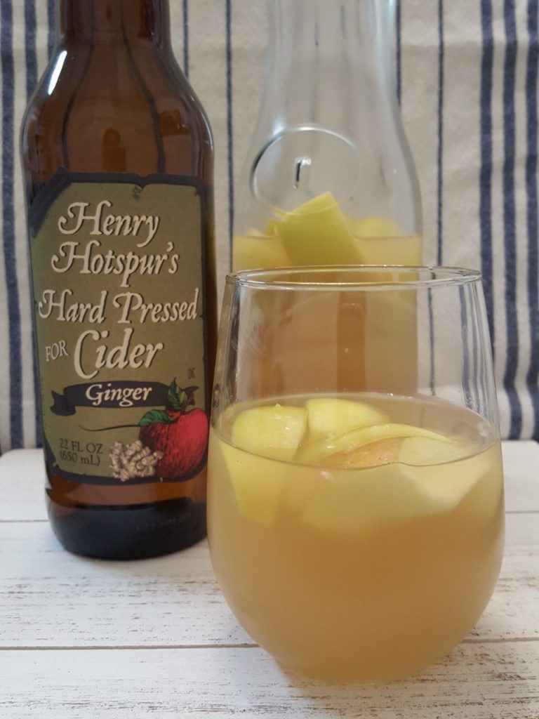 apple-cider-sangria-with-cider-bottle