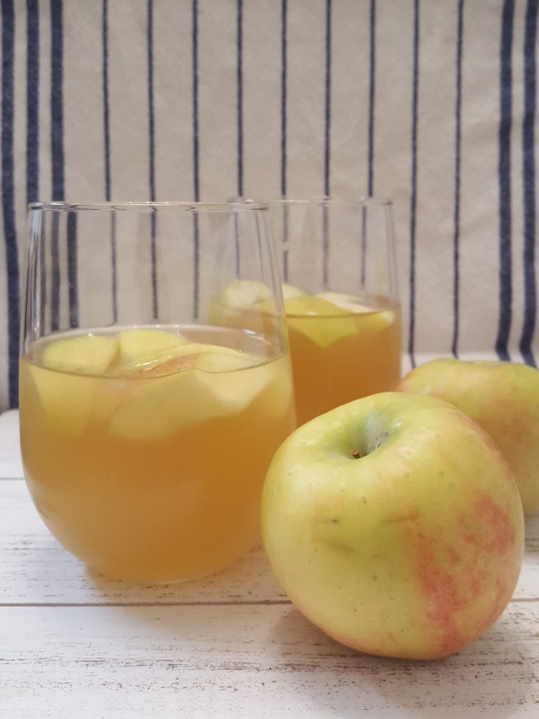 two-apple-cider-sangrias