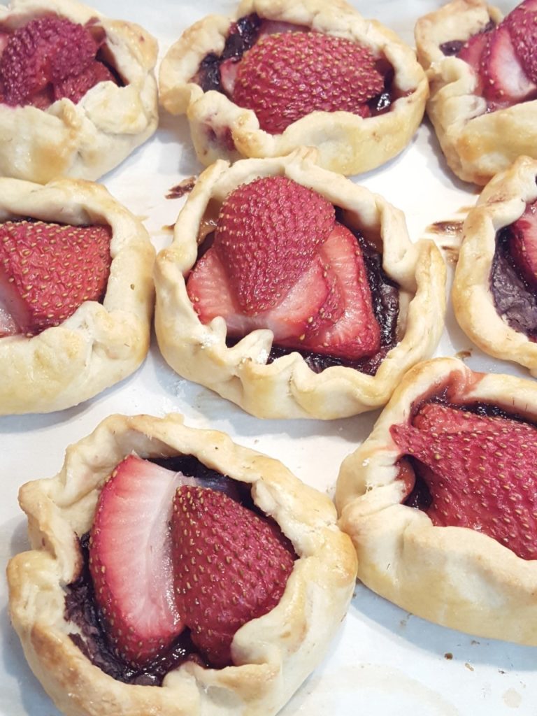 Mini Strawberry Chocolate Galettes