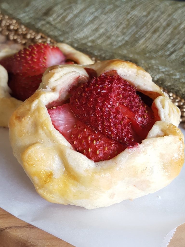 Mini Strawberry Chocolate Galettes