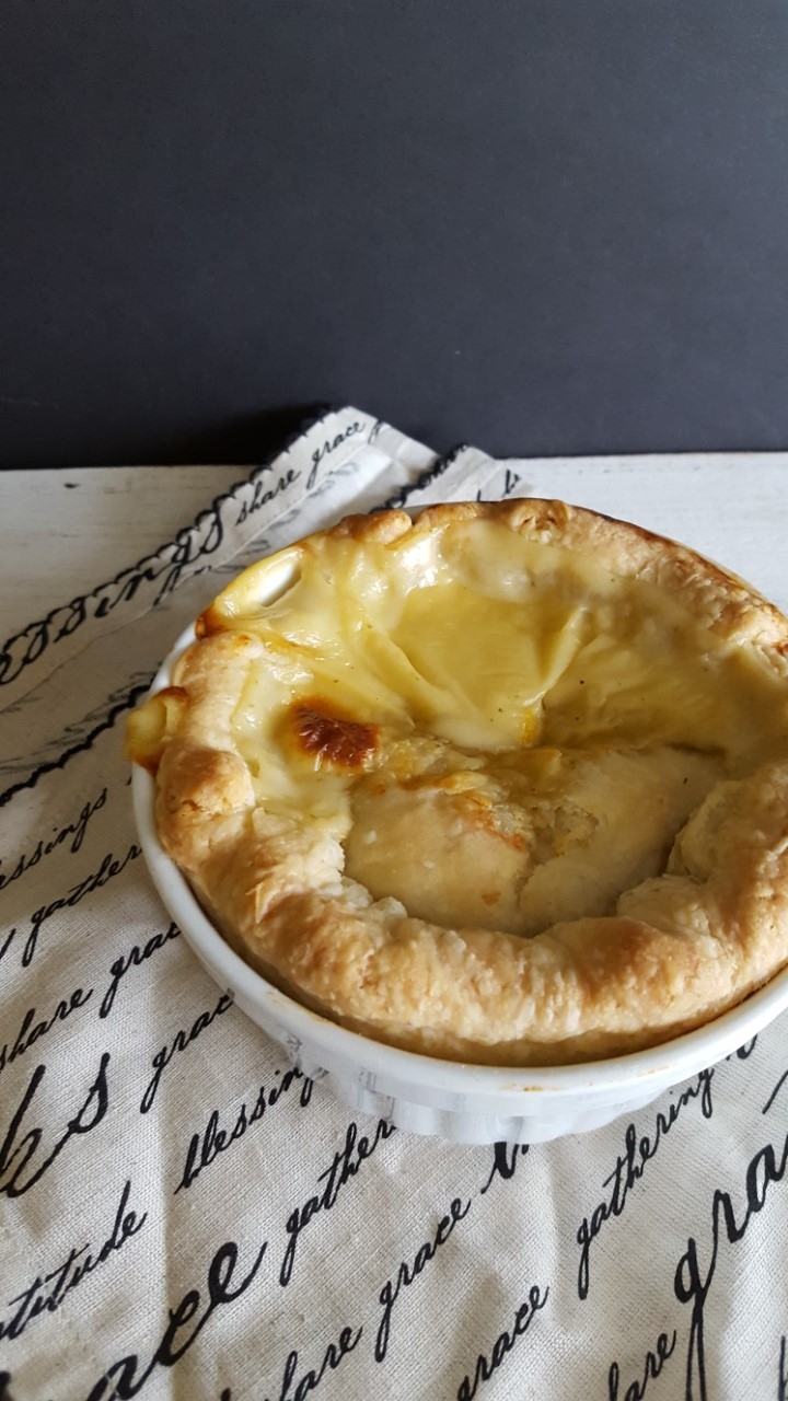 Freezer Friendly Broccoli Cheddar Pot Pie