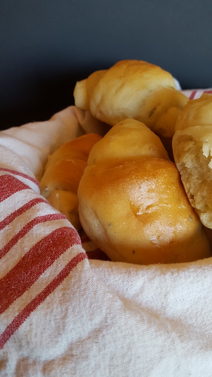 Rosemary Garlic Crescent Rolls